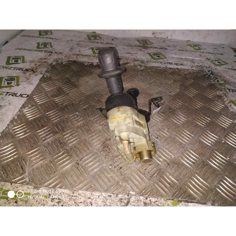 Recambio de palanca freno de mano para volvo fm 12 2002  fsa  std 4x2 corto referencia OEM IAM 9617242040 20367533 - Blanco 2