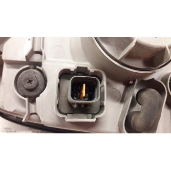 Recambio de faro izquierdo para kia carnival ii 2.9 cdri ex referencia OEM IAM   