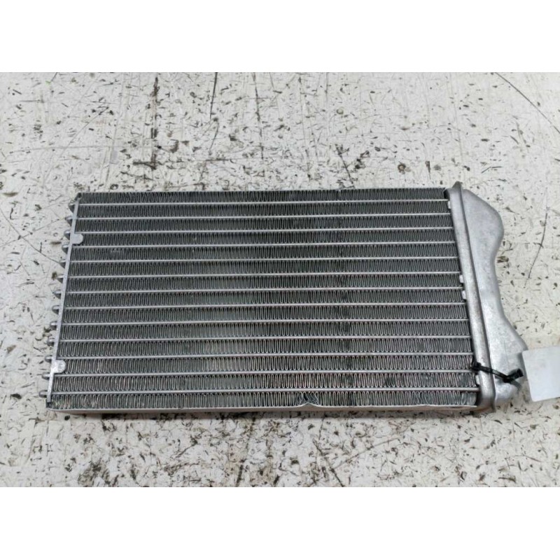 Recambio de radiador calefaccion / aire acondicionado para nissan primastar (x83) referencia OEM IAM - Blanco 2