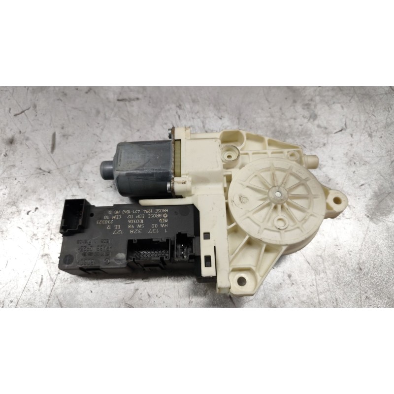 Recambio de motor elevalunas delantero derecho para peugeot 407 sw st sport referencia OEM IAM 1137328127 - Negro 2