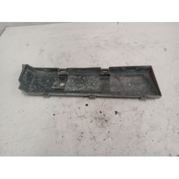 Recambio de molduras delanteras para renault magnum ab 2005 12.8 diesel referencia OEM IAM 5010468808  DERECHA