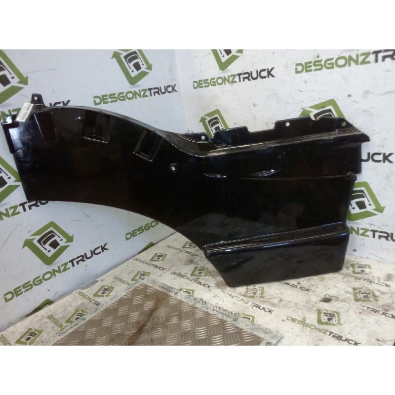Recambio de moldura puerta delantera derecha para iveco stralis (as) 10.3 diesel referencia OEM IAM   