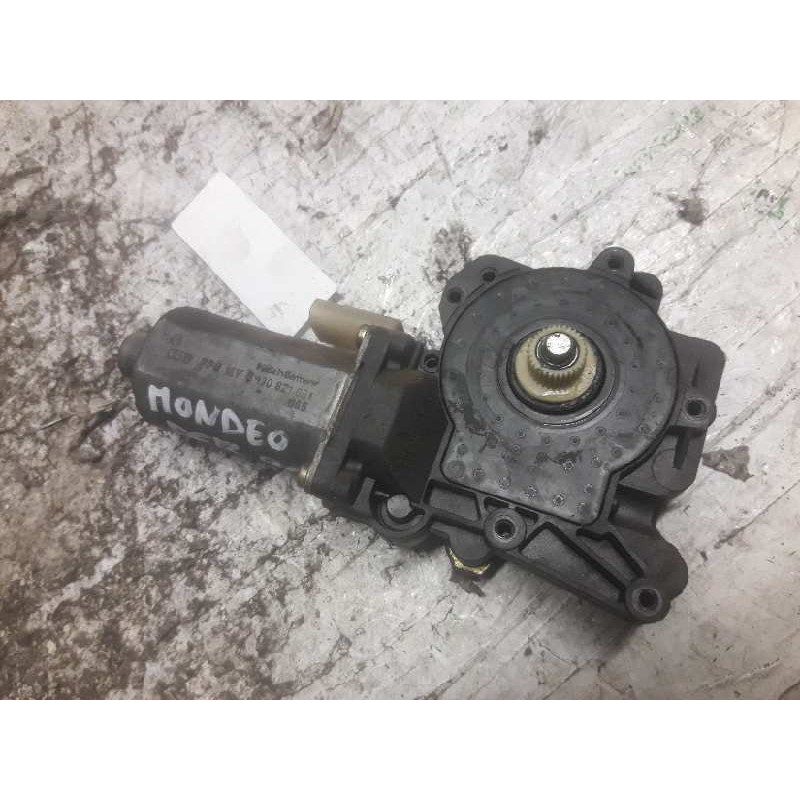 Recambio de motor elevalunas delantero derecho para ford mondeo berlina (gd) ambiente referencia OEM IAM 0130821681 2 PINS 2