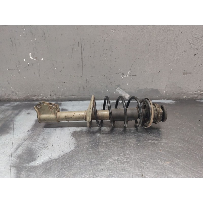 Recambio de amortiguador delantero derecho para renault clio i fase i+ii (b/c57) 1.2 alize referencia OEM IAM - Rojo 5