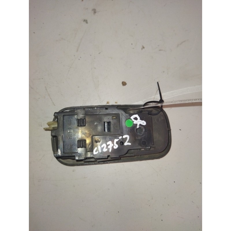 Recambio de maneta interior delantera derecha para nissan trucks atleon 140 referencia OEM IAM - Blanco 2