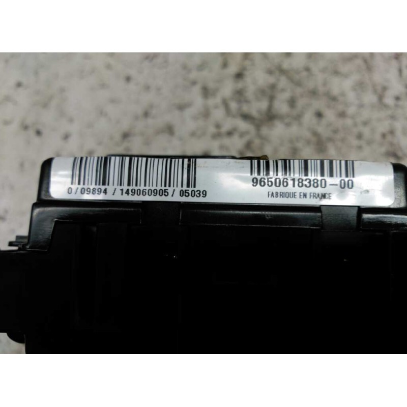 Recambio de caja reles / fusibles para citroën c2 empresa referencia OEM IAM 965061638000 - Negro 3