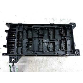 Recambio de caja reles / fusibles para kia carnival ii 2.9 cdri executive referencia OEM IAM   