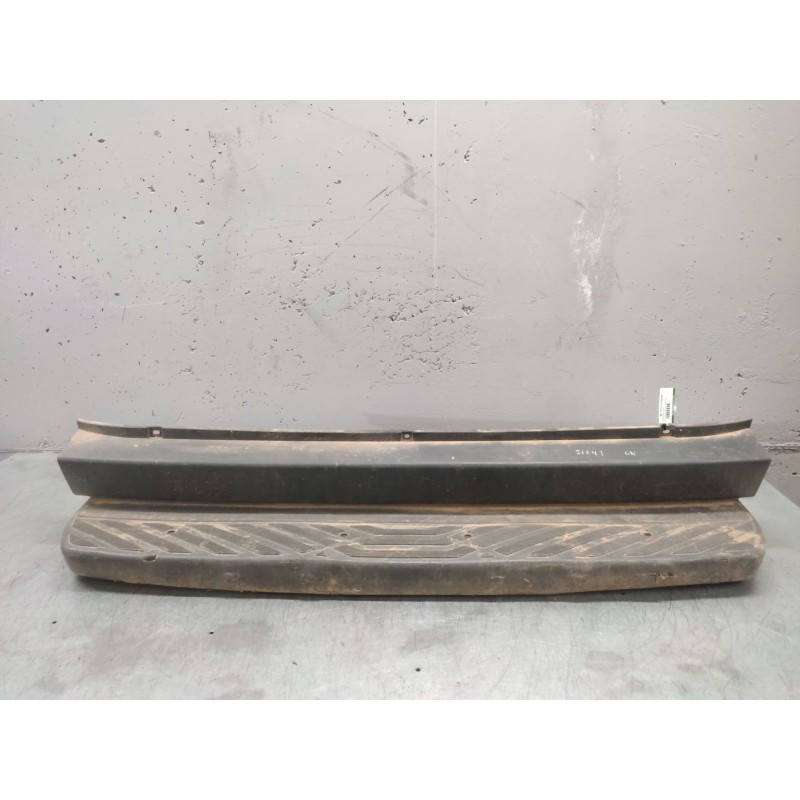 Recambio de paragolpes trasero para volkswagen crafter 30-50 furgoneta (2e_) 2.0 tdi referencia OEM IAM  CENTRAL 