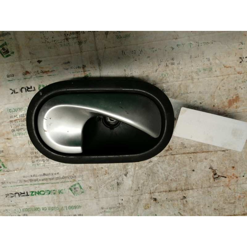 Recambio de maneta interior trasera derecha para renault megane ii familiar authentique confort referencia OEM IAM 8200028486  