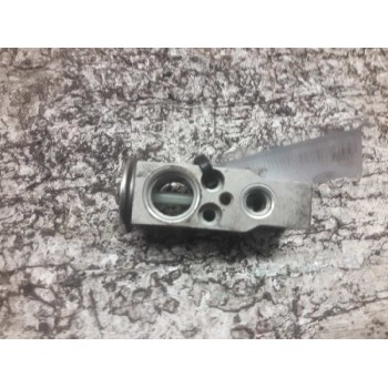 Recambio de valvula expansion para opel meriva blue line referencia OEM IAM 7007048 52238190 