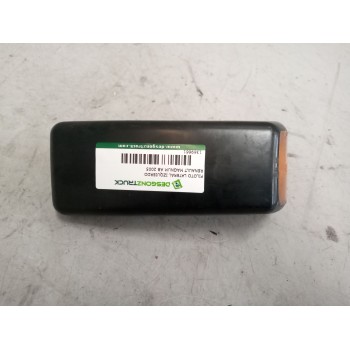 Recambio de piloto lateral izquierdo para renault magnum ab 2005 12.8 diesel referencia OEM IAM   