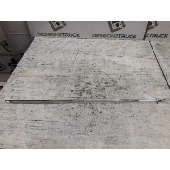 Recambio de moldura puerta trasera izquierda para bmw serie 3 berlina (e30) 324td referencia OEM IAM  MOLDURA CROMADA 