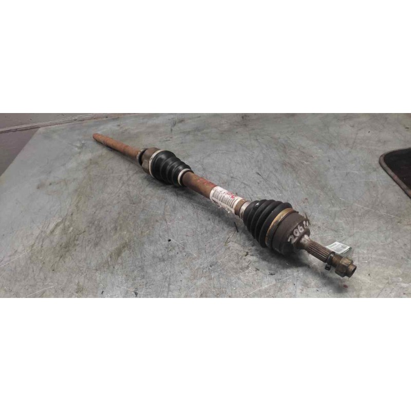 Recambio de transmision delantera derecha para peugeot 206 berlina xr referencia OEM IAM  23CM MANGUETA 24CM CAMBIO