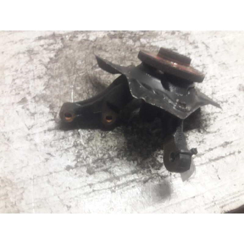 Recambio de mangueta delantera derecha para peugeot expert kasten komfort confort acristalato referencia OEM IAM 10048 - Blanco 2