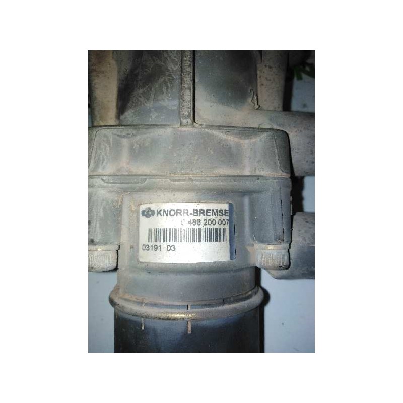 Recambio de valvula aire para man tg - a 18.460 fg / bb (e3/e4) xl referencia OEM IAM 0486200007  VALVULA TRANSMISOR DE FRENO - Blanco 2