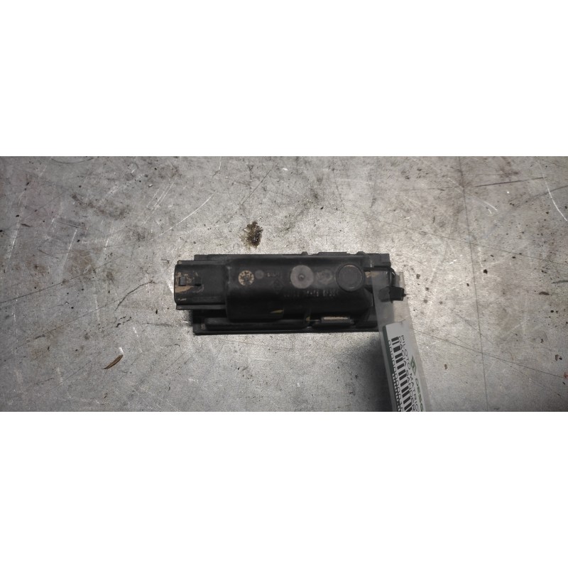 Recambio de piloto matricula para dacia sandero referencia OEM IAM   2 PINS - Blanco 2