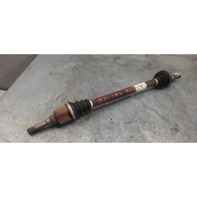 Recambio de transmision delantera derecha para peugeot 206 berlina xt referencia OEM IAM  26CM MANGUETA 24CM CAMBIO 2