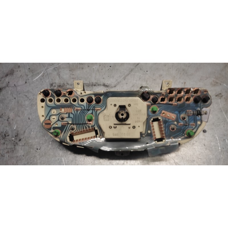 Recambio de cuadro instrumentos para opel astra f berlina 1.7 diesel referencia OEM IAM 90359716 2