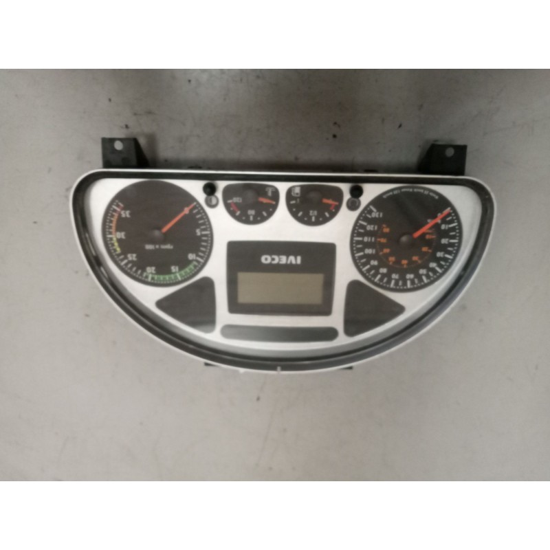 Recambio de cuadro instrumentos para iveco andecar iv 3 . referencia OEM IAM 504101675  