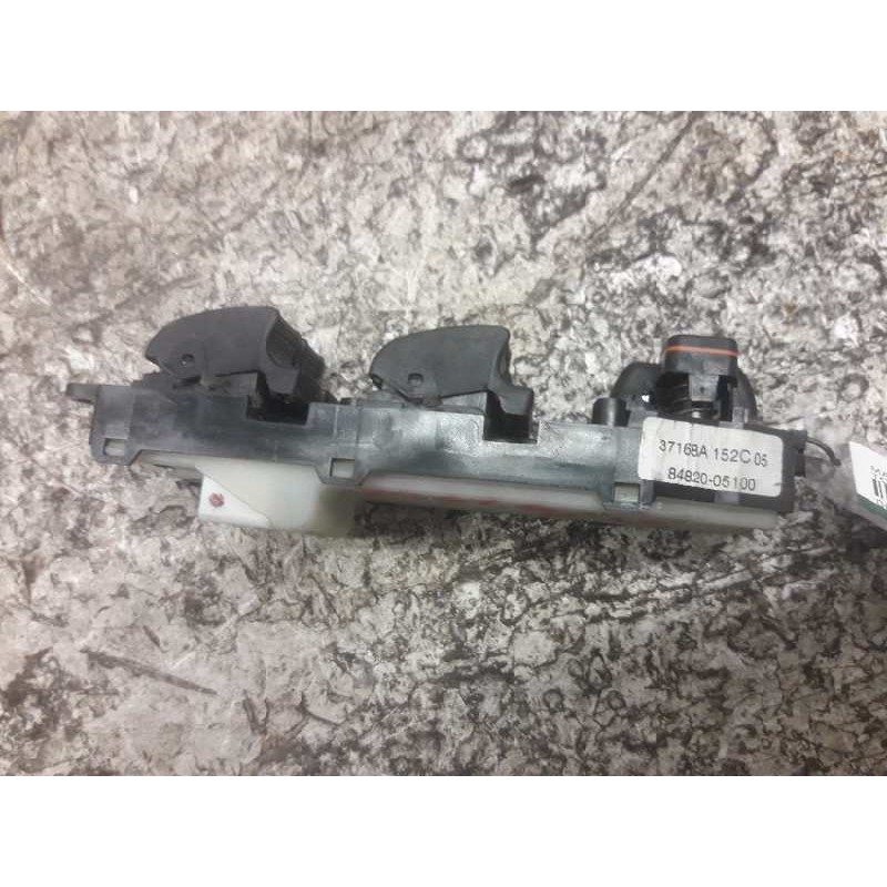 Recambio de mando elevalunas delantero izquierdo para toyota avensis berlina (t25) 2.2 d-4d executive sedán (4-ptas.) referencia - Gris 2