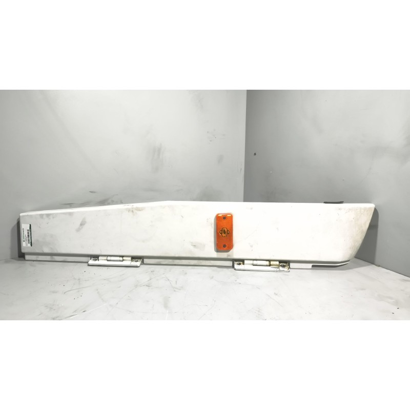 Recambio de moldura trasera cabina para renault magnum ab diesel referencia OEM IAM 5010599372 IZQUIERDA 