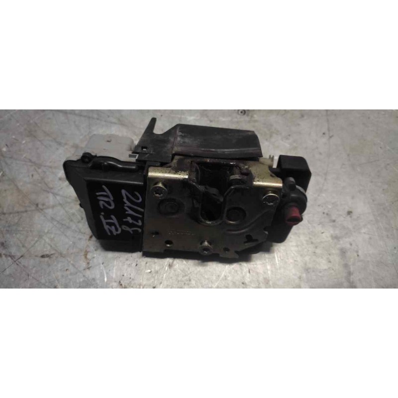 Recambio de cerradura puerta trasera izquierda para citroën c5 berlina 2.2 hdi vivace referencia OEM IAM   6 PINS