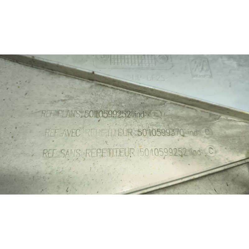 Recambio de moldura trasera cabina para renault magnum ab diesel referencia OEM IAM 5010599372 IZQUIERDA - Blanco 4