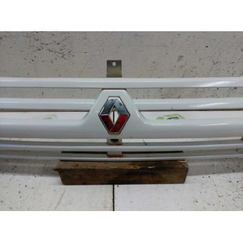 Recambio de rejilla paragolpes central para renault trafic (desde 5.89) t 1100 referencia OEM IAM   
