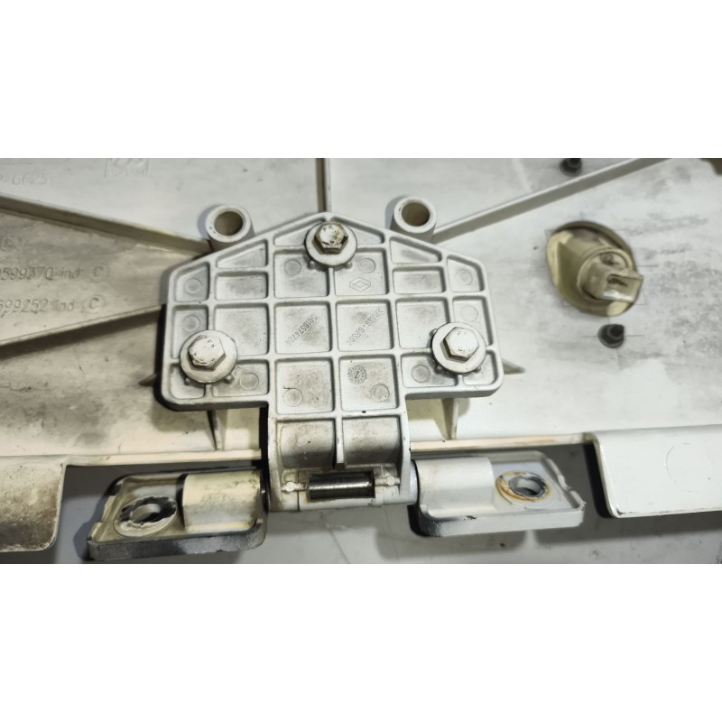 Recambio de moldura trasera cabina para renault magnum ab diesel referencia OEM IAM 5010599372 IZQUIERDA - Blanco 7