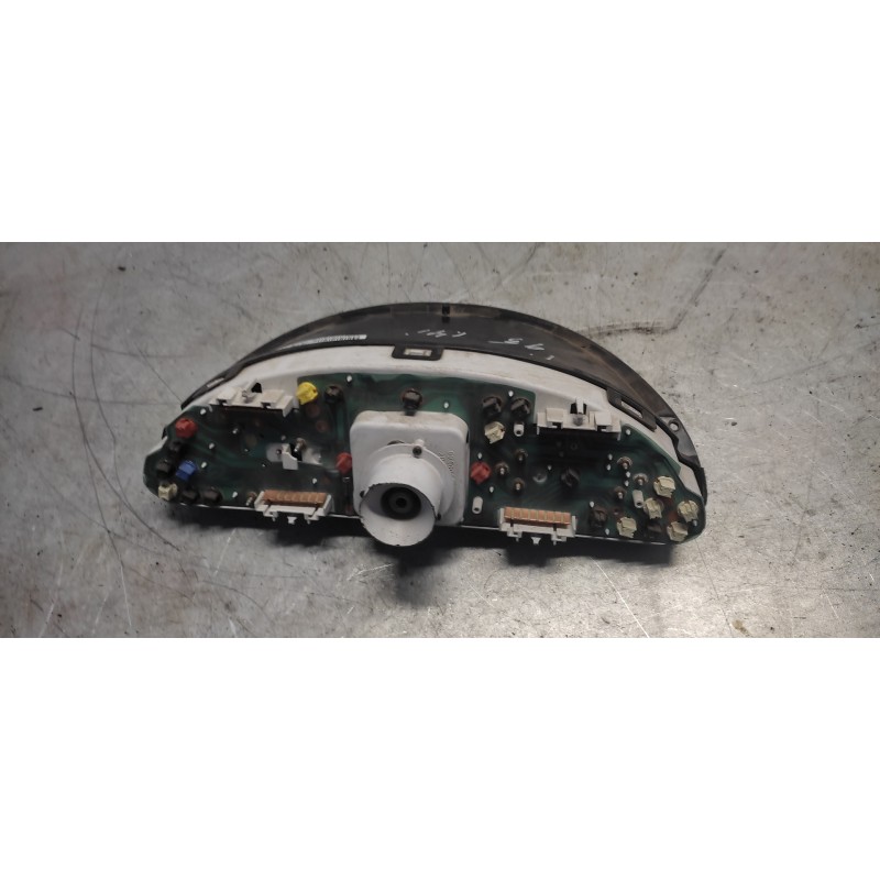 Recambio de cuadro instrumentos para fiat punto berl. (176) gt / t 130 referencia OEM IAM 2