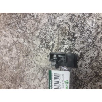 Recambio de boton aire acondicionado para toyota corolla (e12) 1.6 linea sol berlina referencia OEM IAM 153635 229105E 7872135