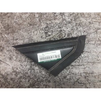 Recambio de moldura para citroën c4 berlina collection referencia OEM IAM 9653081077 9647011277 DELANTERA DERECHA