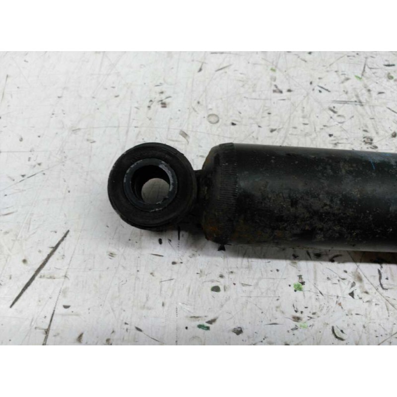 Recambio de amortiguador trasero derecho para opel movano chasis - volquete, medio 3.5t referencia OEM IAM 8200024935R - Blanco 3
