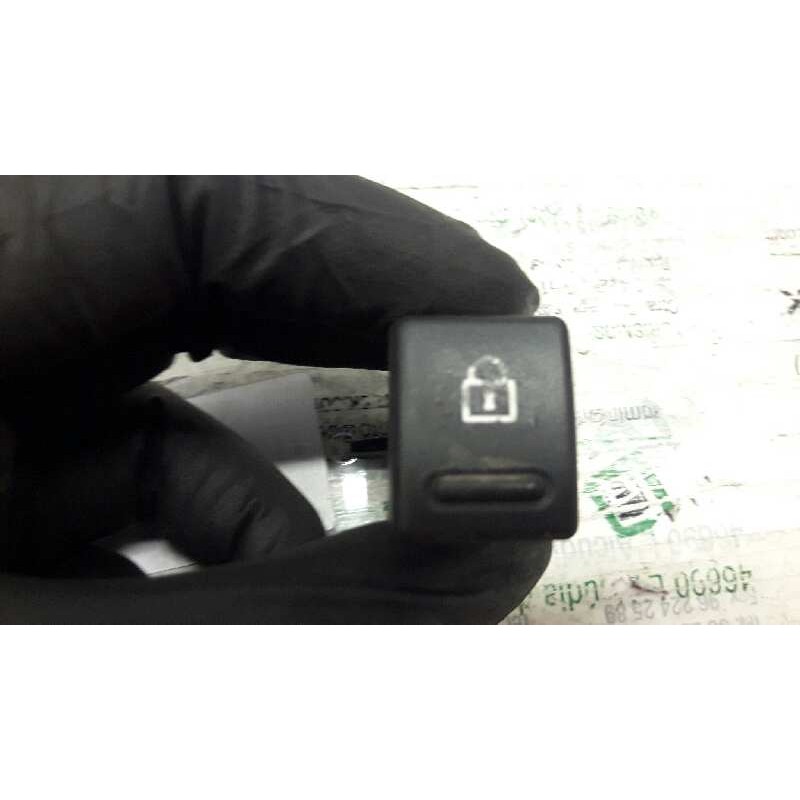 Recambio de mando cierre centralizado para mg mg zs zs 120 referencia OEM IAM YUG001070PMP  