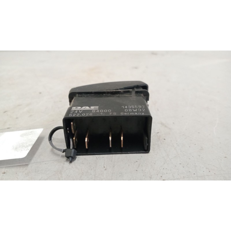 Recambio de interruptor para daf serie xf105.460 12.9 diesel referencia OEM IAM 1435592 - Blanco 3