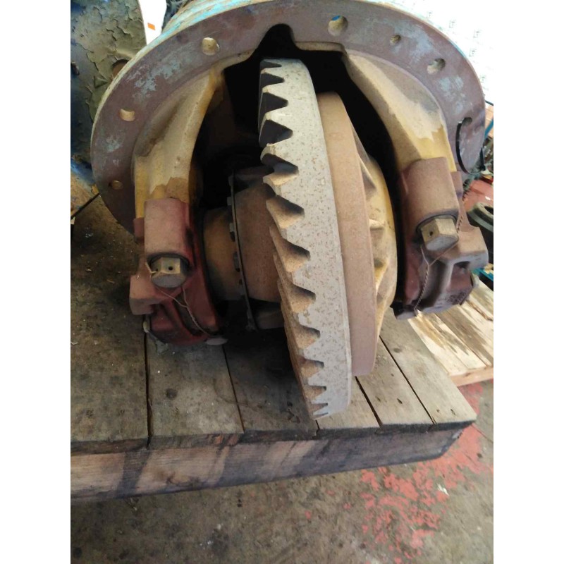 Recambio de grupo para volvo f 610 / 108 kw chasis  3250 / 9.0 / l 4x2 corto referencia OEM IAM E80B 8X39 17 ESTRIAS PALIER 2