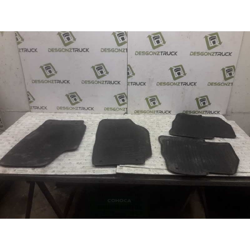 Recambio de alfombrilla para skoda fabia (6y2/6y3) referencia OEM IAM   