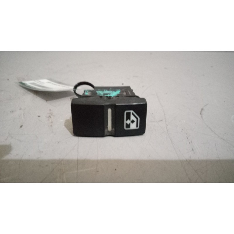 Recambio de interruptor para man tgx 18.xxx 12.4 diesel referencia OEM IAM 81255030318  