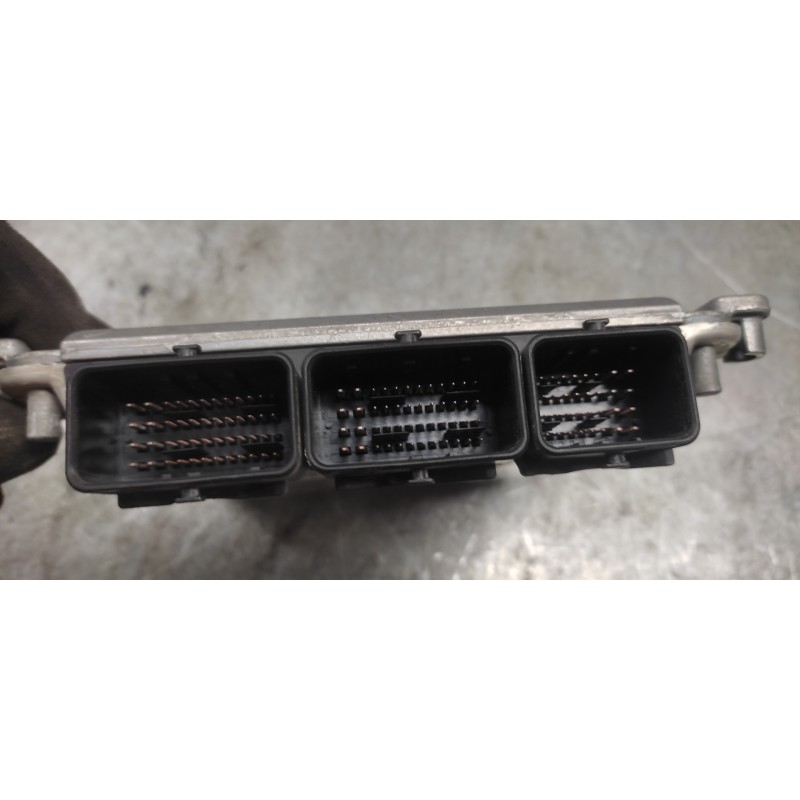 Recambio de centralita motor uce para opel movano combi medio 2.8t referencia OEM IAM 0281010320 8200106111 8200110105 - Blanco 4