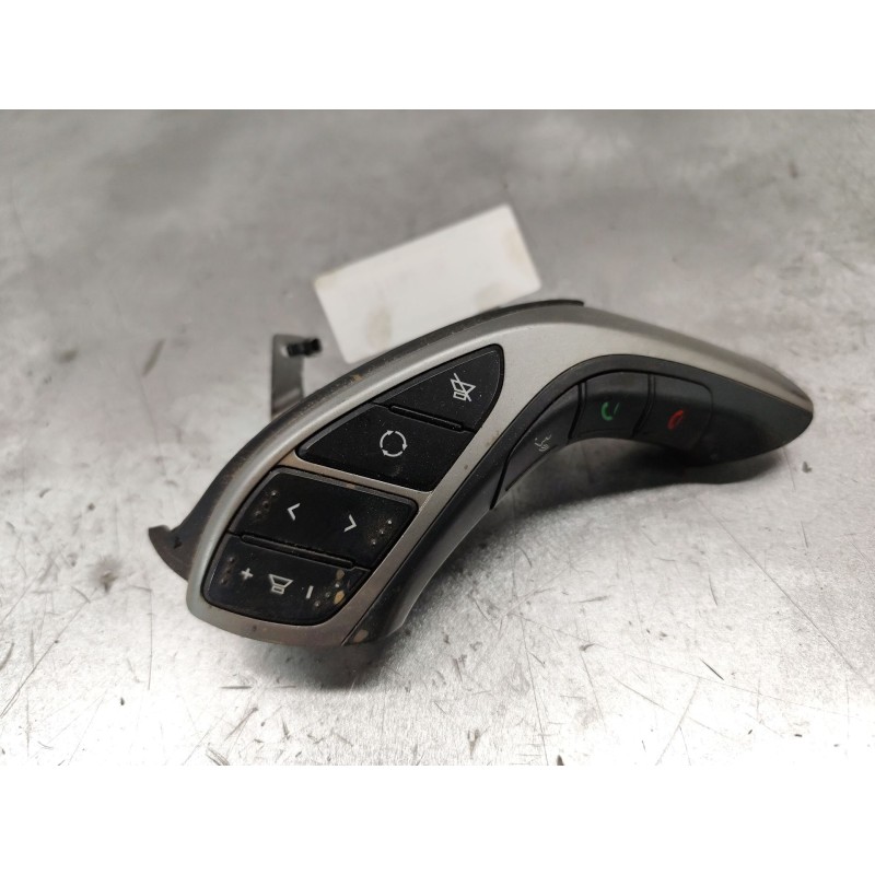 Recambio de mando volante para hyundai i30 (gd) 1.6 crdi referencia OEM IAM 96700A6500RDR  