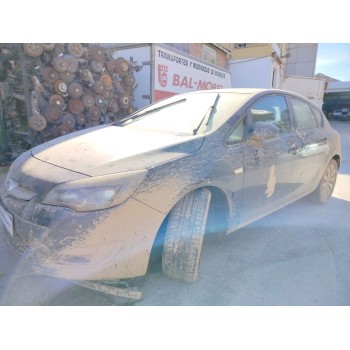 opel astra j (p10) del año 2012