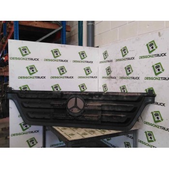 Recambio de rejilla delantera central para mercedes-benz axor 2-ejes 18 ton 2004 referencia OEM IAM A9448880023  