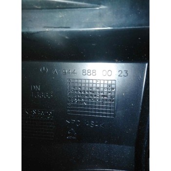 Recambio de rejilla delantera central para mercedes-benz axor 2-ejes 18 ton 2004 referencia OEM IAM A9448880023  