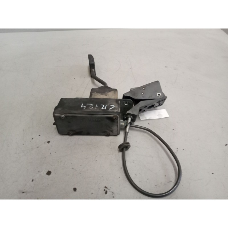 Recambio de pedal acelerador para iveco eurocargo 5.9 diesel referencia OEM IAM 41020645 - Blanco 2