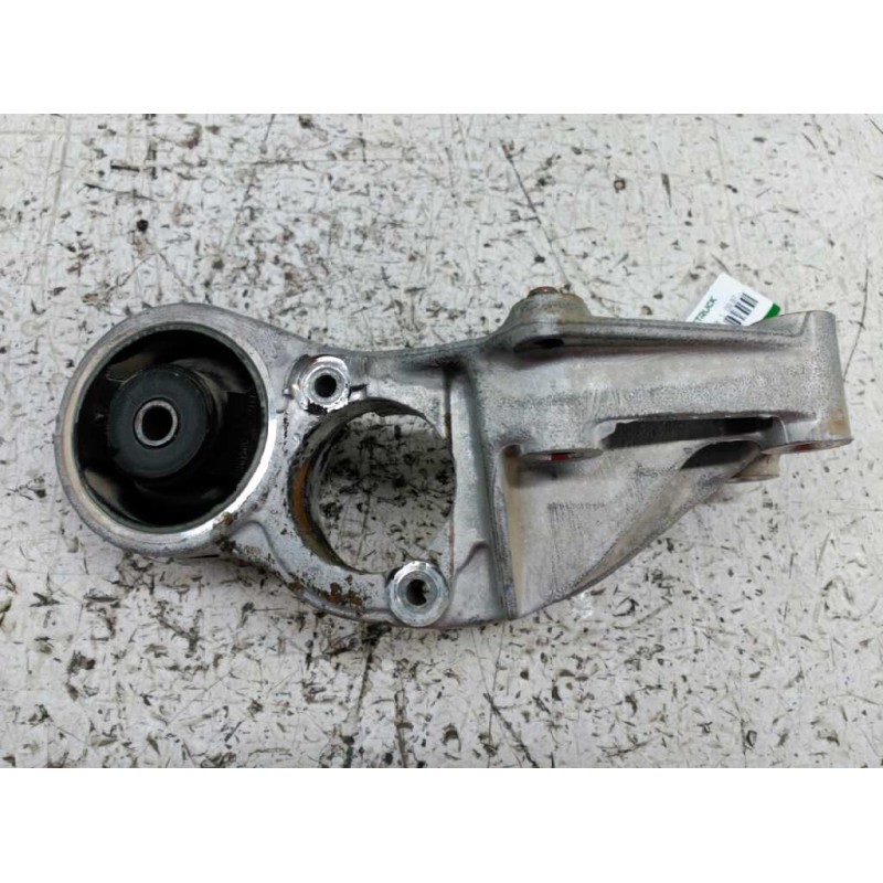 Recambio de soporte para citroën c15 re familiale referencia OEM IAM  TRANSMISION DERECHA - Blanco 2