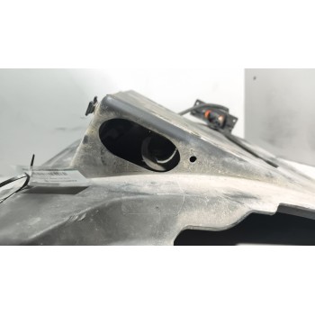 Recambio de guardabarros trasero izquierdo para renault magnum ab diesel referencia OEM IAM  DELANTERO 