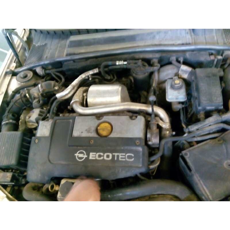 OPEL VECTRA B BERLINA