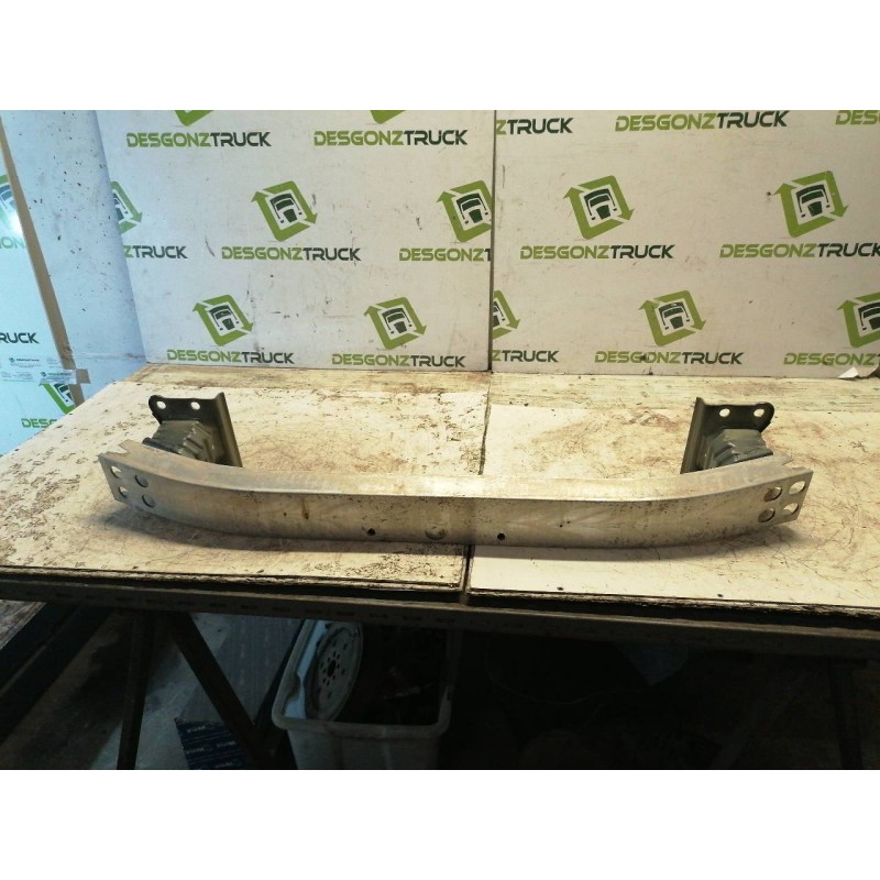 Recambio de refuerzo paragolpes delantero para toyota corolla verso (r1) 2.2 d-4d luna referencia OEM IAM - Gris