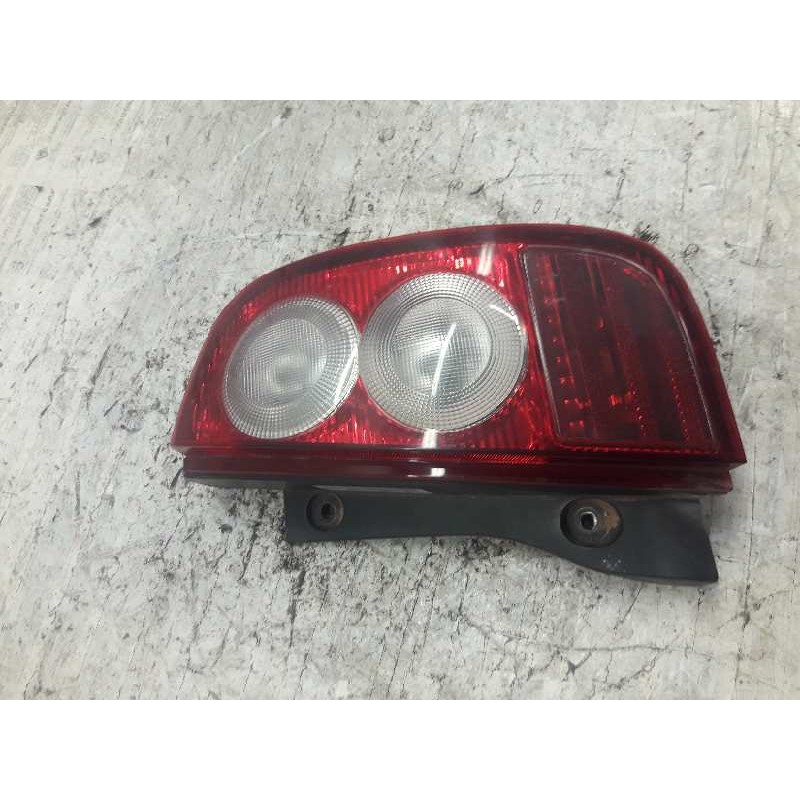 Recambio de piloto trasero derecho para nissan micra (k12e) acenta referencia OEM IAM - Rojo 2