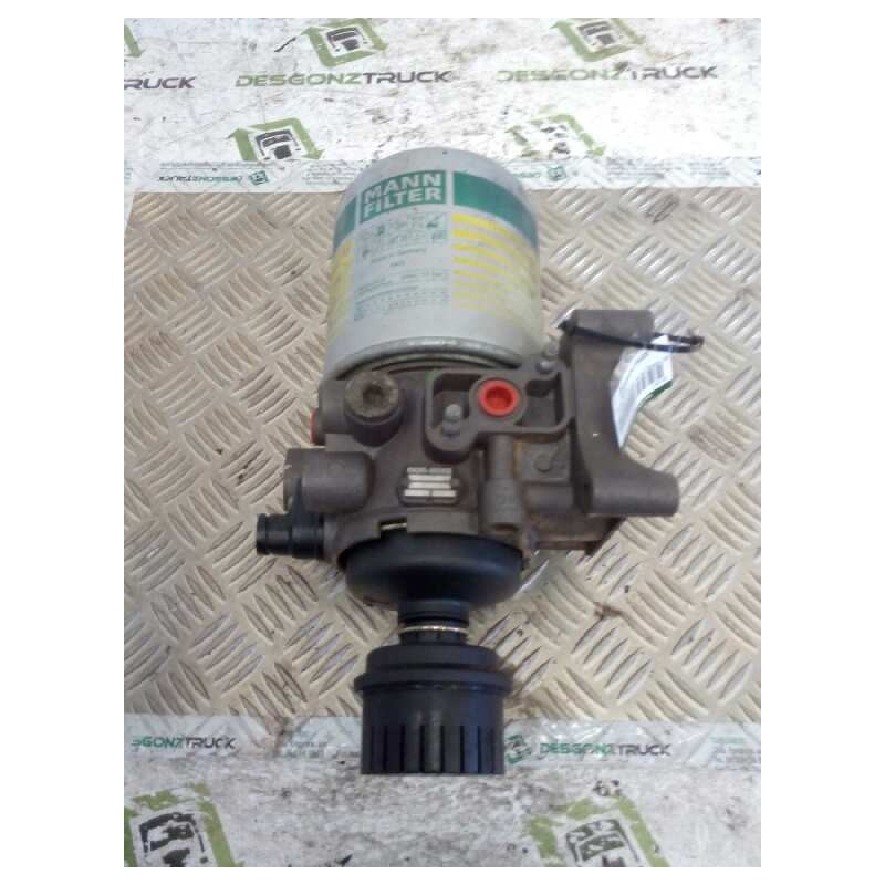 Recambio de valvula aire para daf serie xf105.460 fsa 4x2 space-cab referencia OEM IAM LA8145 K014986 VALVULA SECADORA